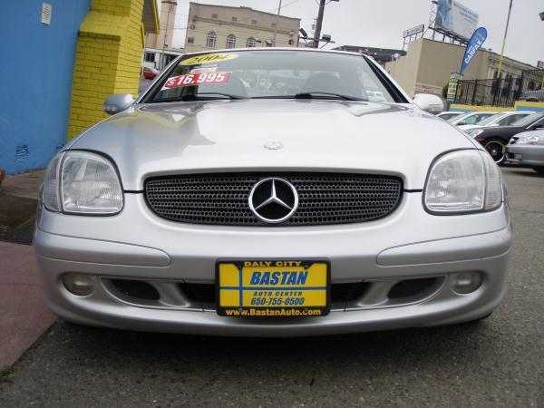 2004 Mercedes-Benz SLK Class Navigation Package Sedan