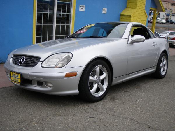 2004 Mercedes-Benz SLK Class Navigation Package Sedan