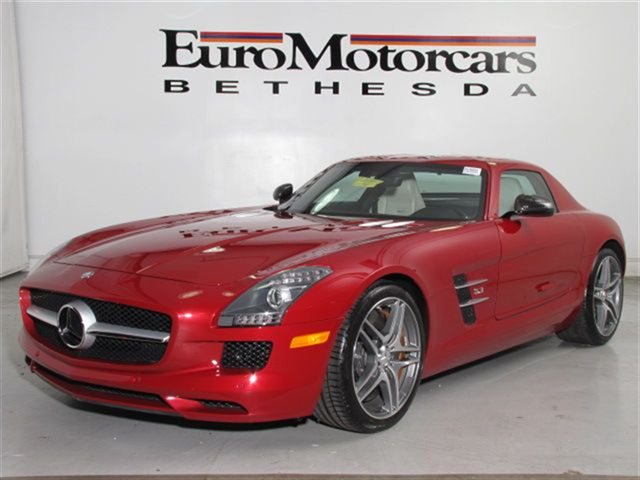 2011 Mercedes-Benz SLS-Class SEL DVD Entertainment