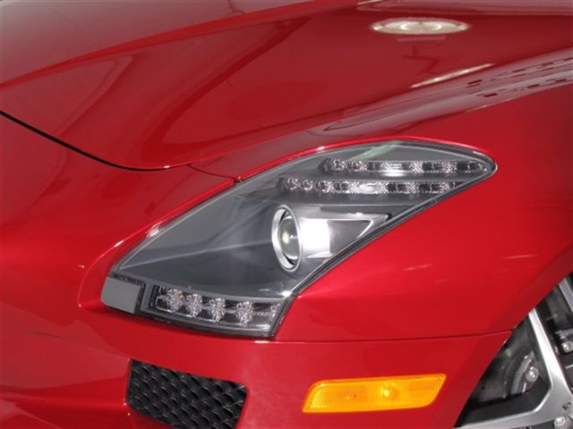 2011 Mercedes-Benz SLS-Class SEL DVD Entertainment