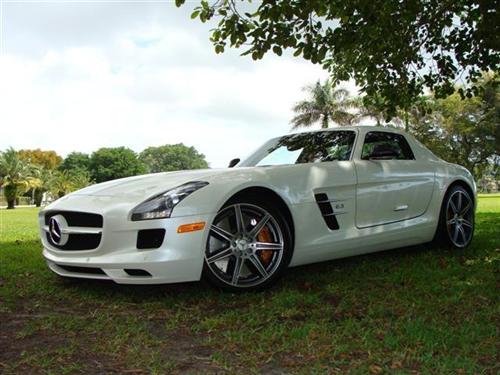 2011 Mercedes-Benz SLS Class SEL DVD Entertainment