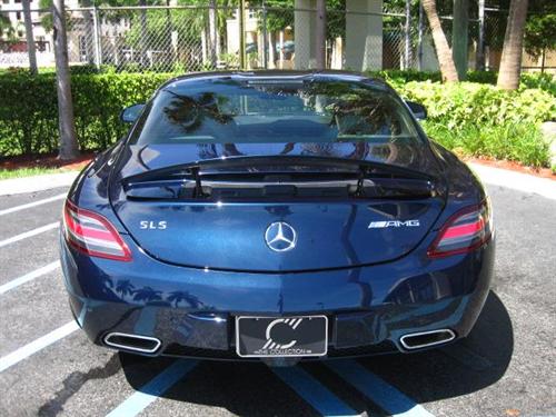 2011 Mercedes-Benz SLS Class SEL DVD Entertainment