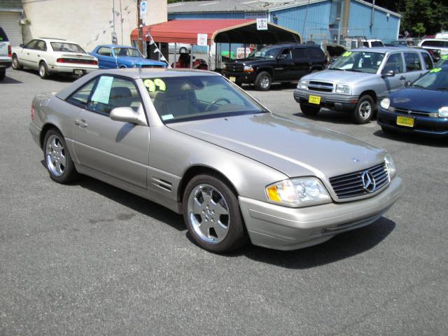 1999 Mercedes-Benz SL Class 4dr Auto 2.0T FWD