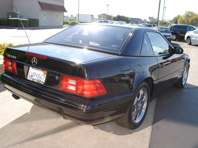 1999 Mercedes-Benz SL Class 4dr Auto 2.0T FWD