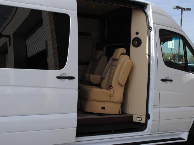 2010 Mercedes-Benz Sprinter 2500 2.0T Luxury Ed.-fully Loaded