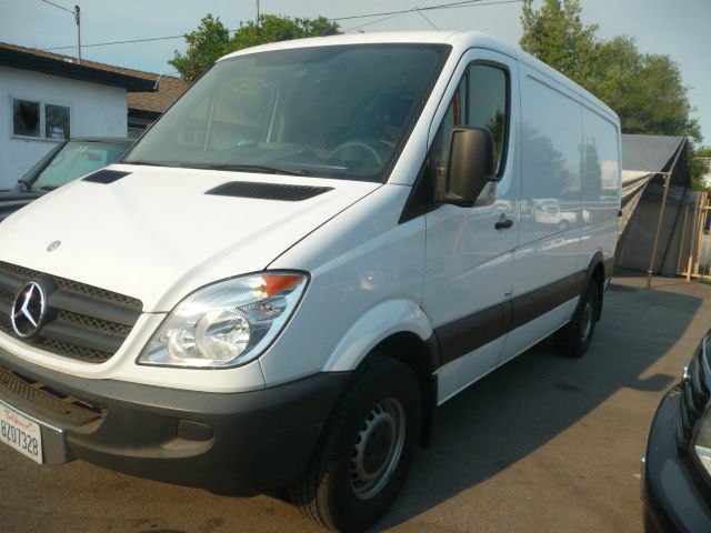 2010 Mercedes-Benz Sprinter 2500 4dr H4 Auto Ltd PZEV