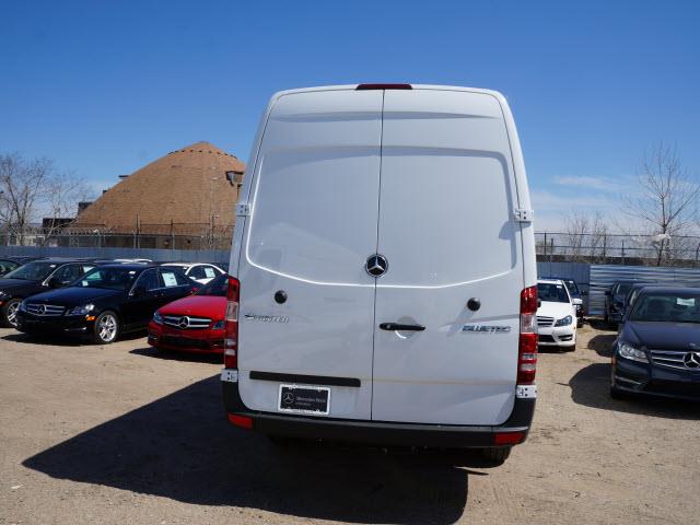 2013 Mercedes-Benz Sprinter 2500 LEE