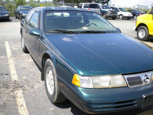 1995 Mercury Cougar LE 4-door