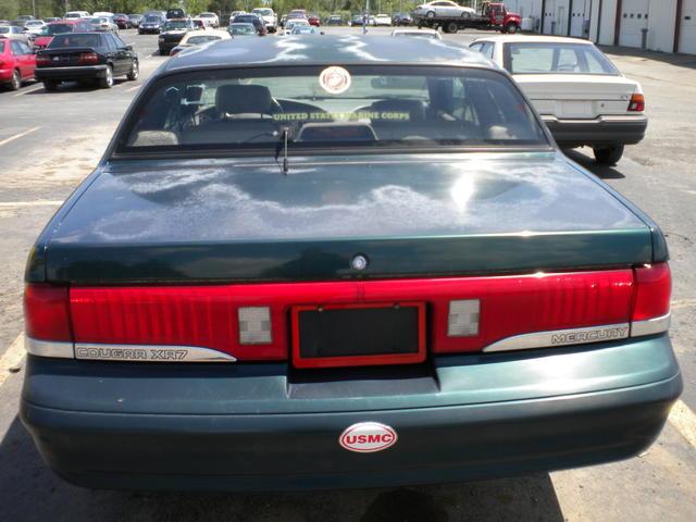 1995 Mercury Cougar LE 4-door