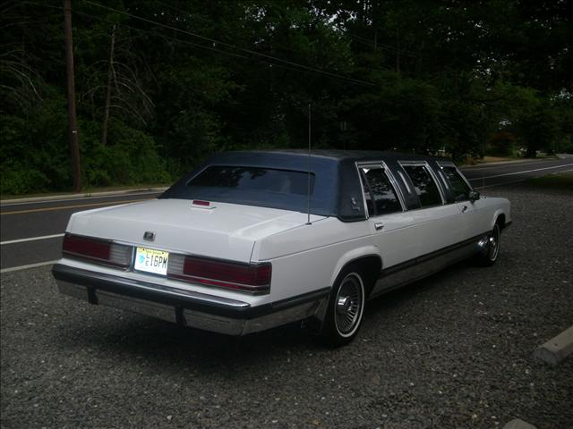 1988 Mercury Grand Marquis Reg. Cab W/T 8-ft. Bed 4WD