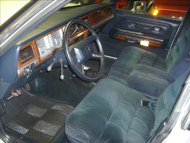 1988 Mercury Grand Marquis Reg. Cab W/T 8-ft. Bed 4WD