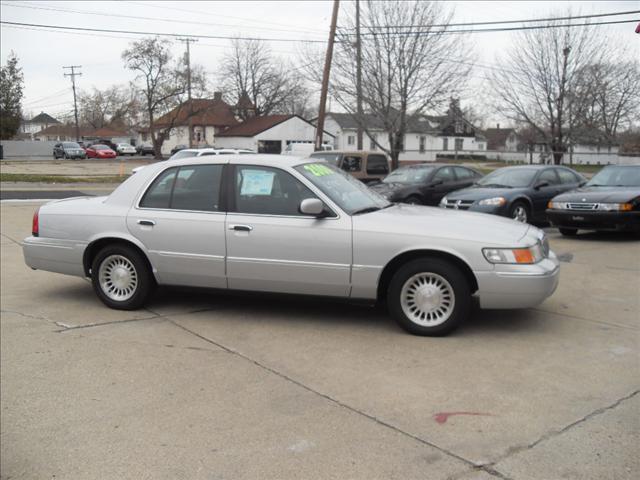 2000 Mercury Grand Marquis Unknown