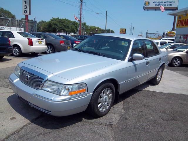 2003 Mercury Grand Marquis S 5 Passenger