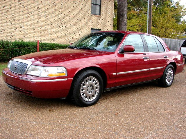 2003 Mercury Grand Marquis Crew Cab 167 WB 4WD DRW