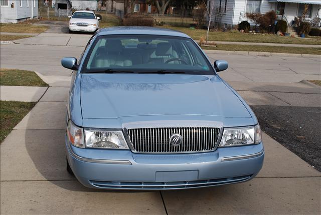 2003 Mercury Grand Marquis EX. CAB LS