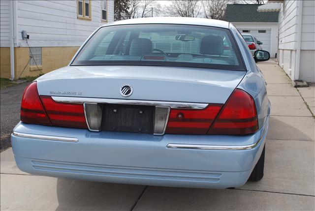 2003 Mercury Grand Marquis EX. CAB LS