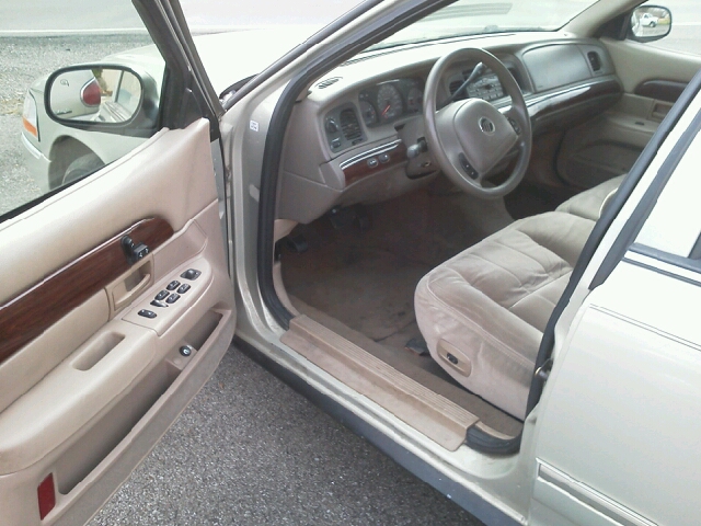 2003 Mercury Grand Marquis XLS