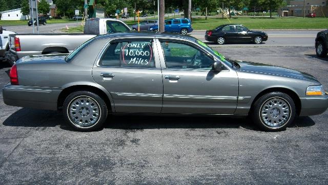 2003 Mercury Grand Marquis XLS