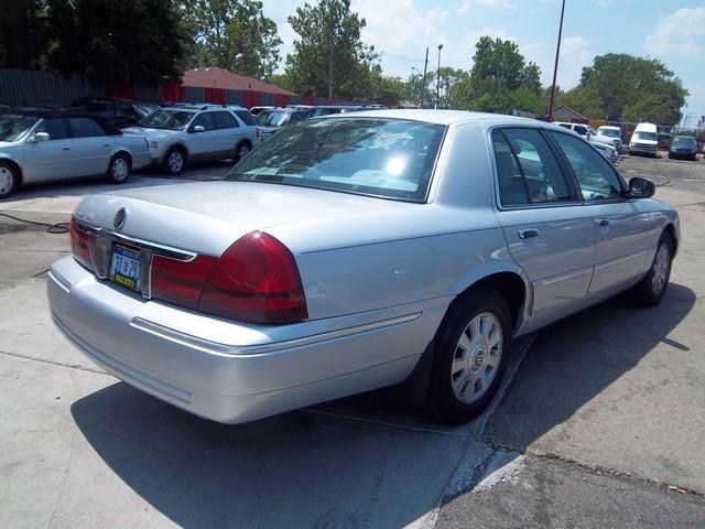 2003 Mercury Grand Marquis S 5 Passenger