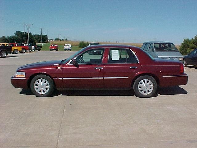 2004 Mercury Grand Marquis SLT 4x4 Z71 Fully Loaded