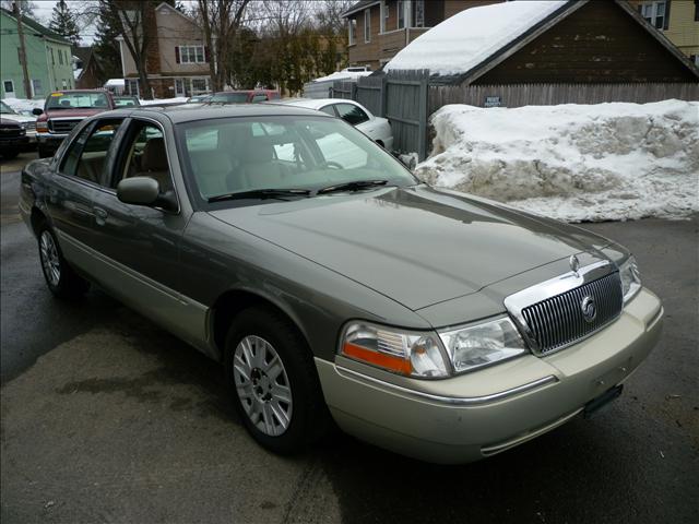 2004 Mercury Grand Marquis Crew Cab 167 WB 4WD DRW