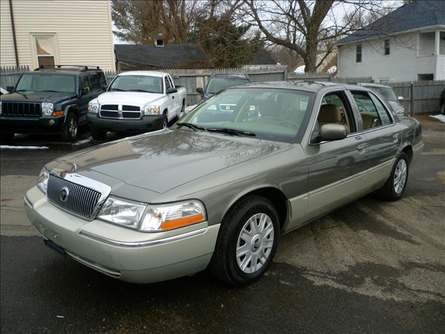 2004 Mercury Grand Marquis Crew Cab 167 WB 4WD DRW