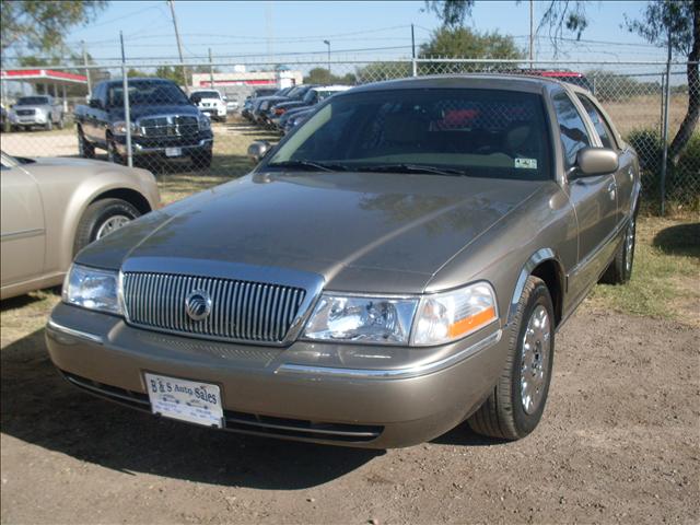 2004 Mercury Grand Marquis Crew Cab 167 WB 4WD DRW