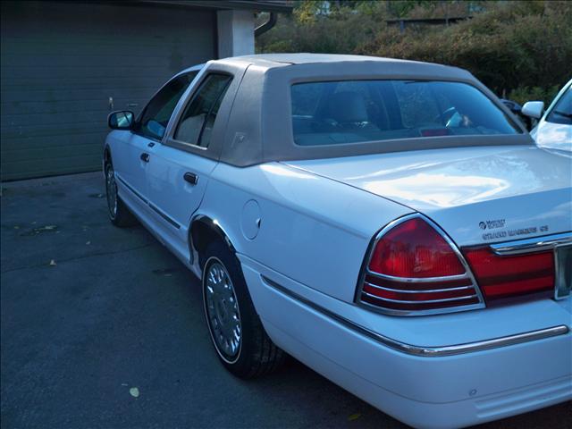 2004 Mercury Grand Marquis Crew Cab 167 WB 4WD DRW