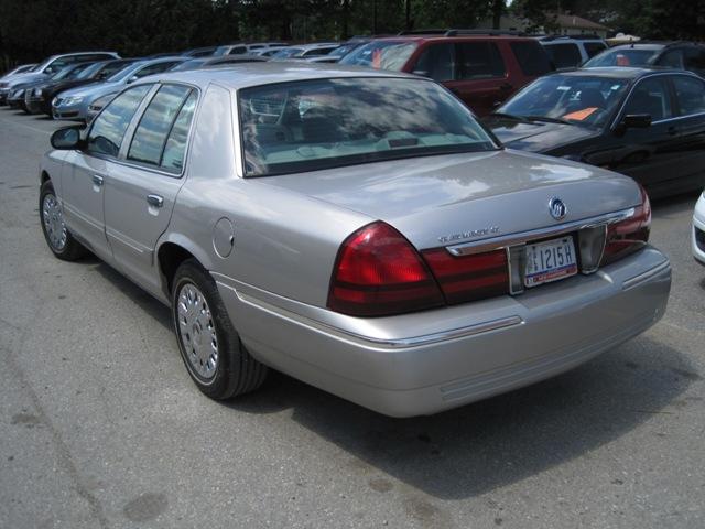 2004 Mercury Grand Marquis Crew Cab 167 WB 4WD DRW