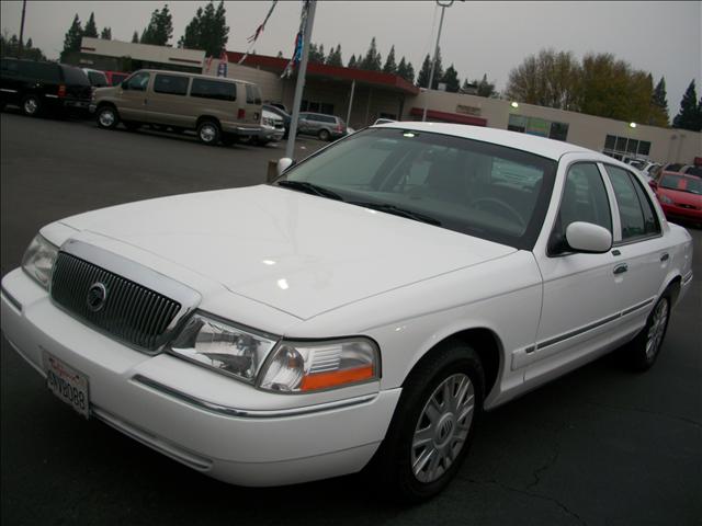 2004 Mercury Grand Marquis Crew Cab 167 WB 4WD DRW