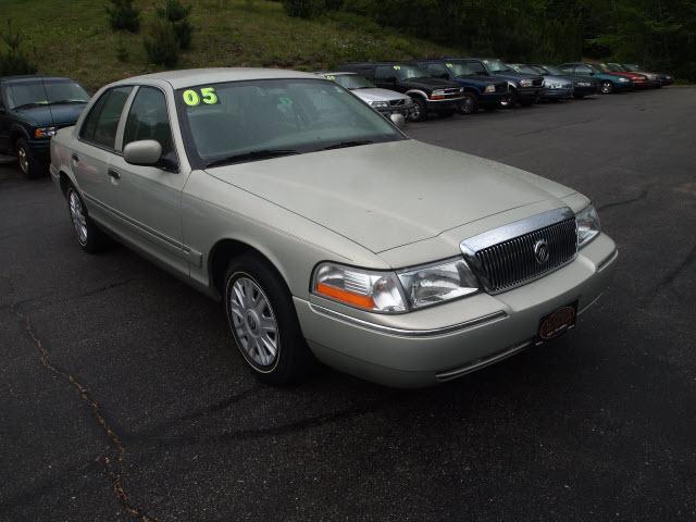 2005 Mercury Grand Marquis XLS