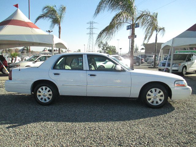 2005 Mercury Grand Marquis Touring W/nav.sys