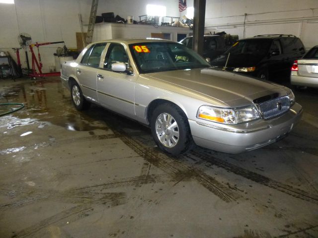 2005 Mercury Grand Marquis LS Premium