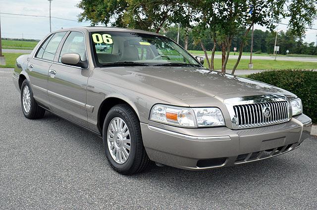 2006 Mercury Grand Marquis Touring W/nav.sys