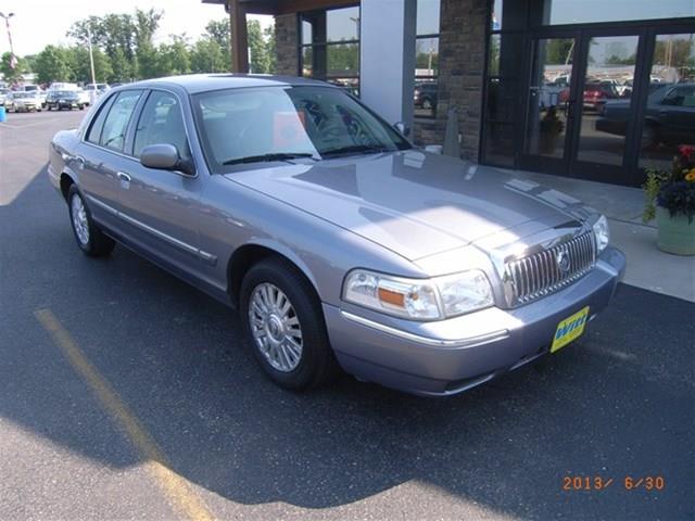 2006 Mercury Grand Marquis Touring W/nav.sys