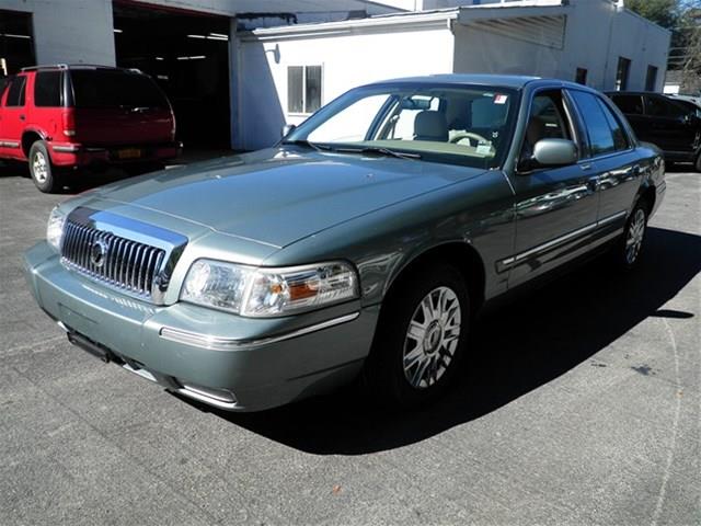 2006 Mercury Grand Marquis XLS