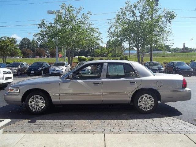 2006 Mercury Grand Marquis 2dr Cpe Touring Auto