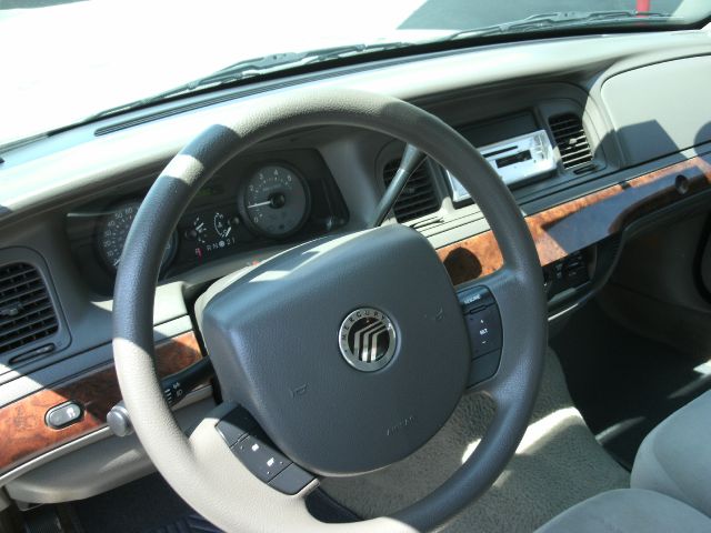 2007 Mercury Grand Marquis XLS