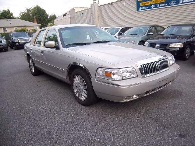 2008 Mercury Grand Marquis Touring W/nav.sys