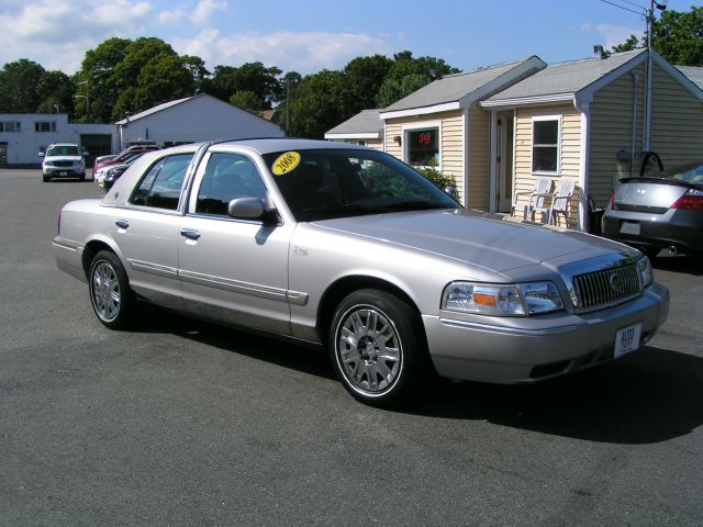 2008 Mercury Grand Marquis XLS