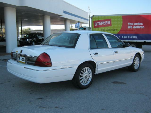 2010 Mercury Grand Marquis Unknown