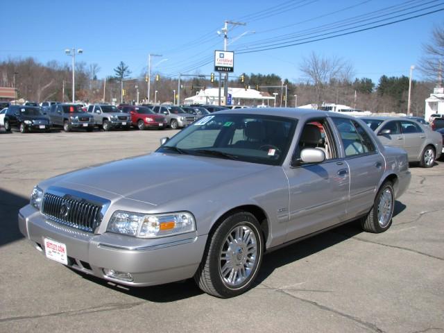 2010 Mercury Grand Marquis Limited Edtion