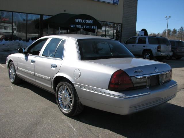 2010 Mercury Grand Marquis Limited Edtion