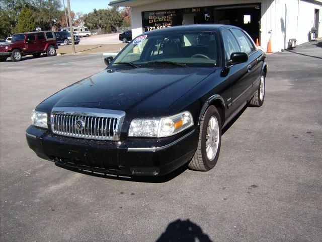 2010 Mercury Grand Marquis Touring W/nav.sys