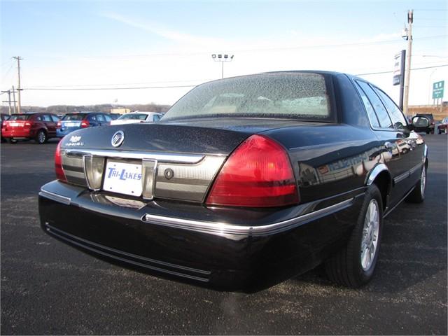 2010 Mercury Grand Marquis Touring W/nav.sys