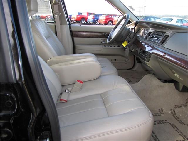 2010 Mercury Grand Marquis Touring W/nav.sys