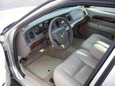 2010 Mercury Grand Marquis Unknown