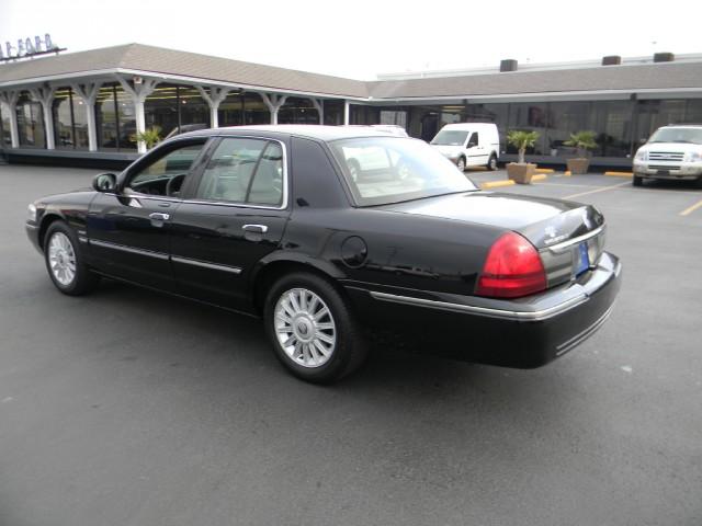 2010 Mercury Grand Marquis Limited Edtion