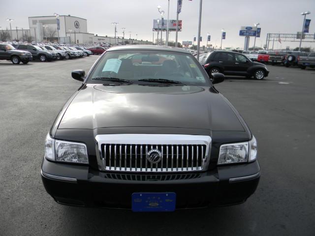 2010 Mercury Grand Marquis Limited Edtion