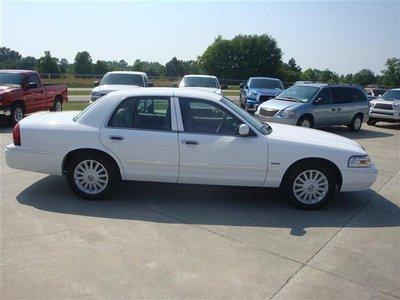 2011 Mercury Grand Marquis Touring W/nav.sys